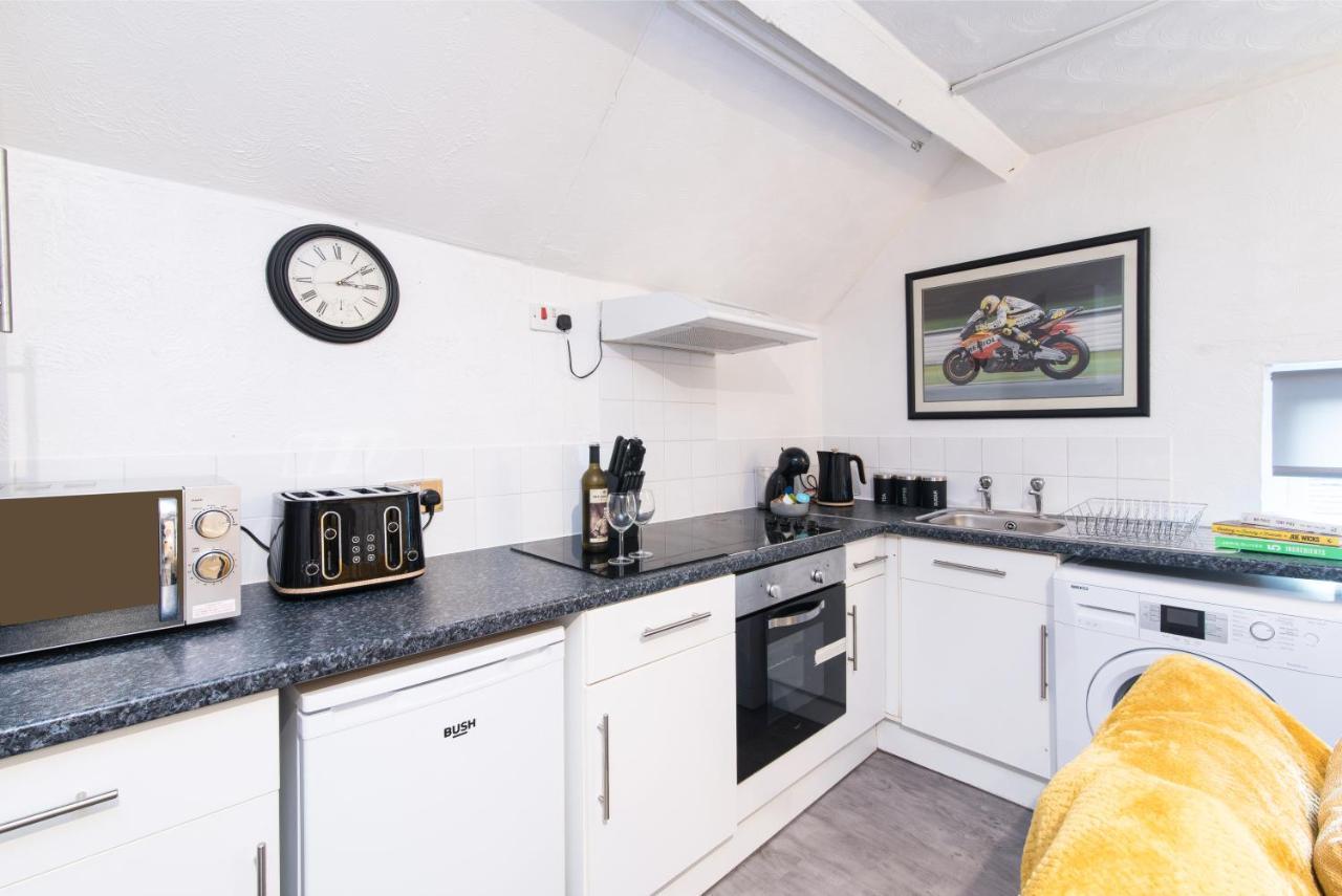 Dd Apartment 8 - Free Parking - Fast Wifi Castle Donington Bagian luar foto